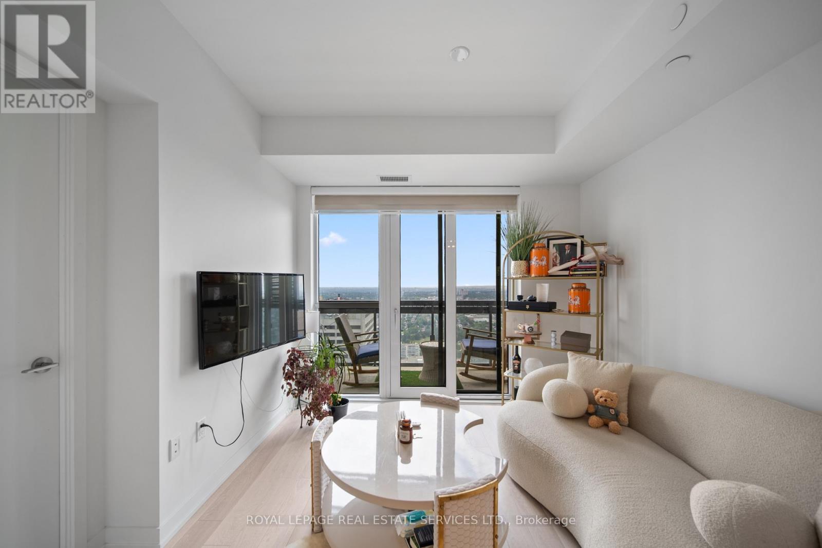 4207 - 39 Roehampton Avenue, Toronto, Ontario  M4P 0G1 - Photo 4 - C13683560