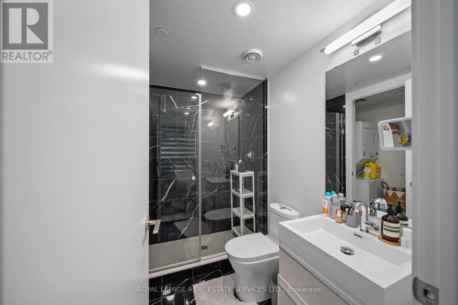 4207 - 39 Roehampton Avenue, Toronto, Ontario  M4P 0G1 - Photo 8 - C13683560