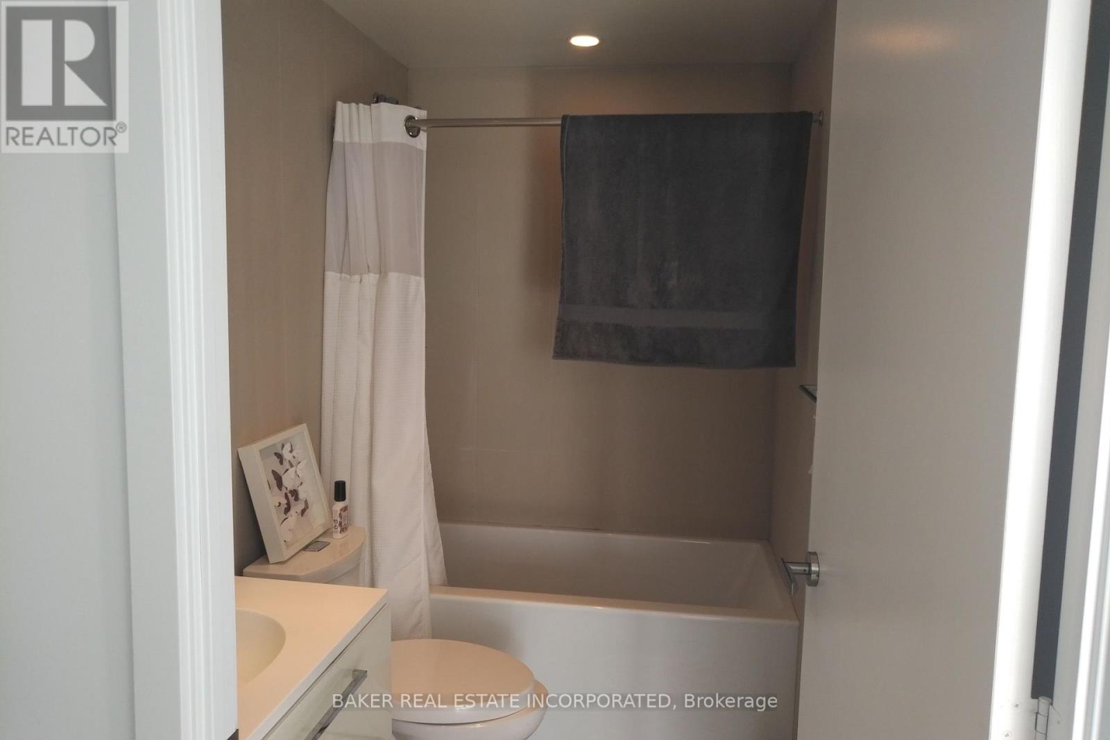 3703 - 15 Grenville Street, Toronto, Ontario  M4Y 0B9 - Photo 7 - C13683562