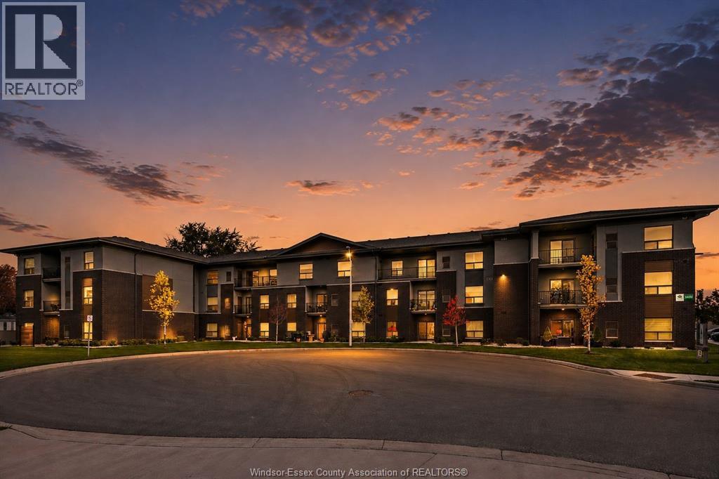 5840 NEWMAN BOULEVARD Unit# #318, LaSalle, Ontario