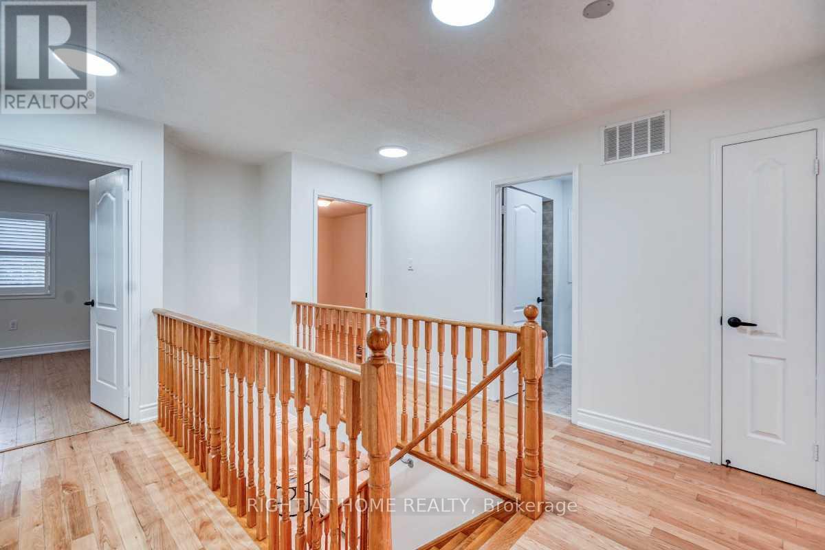 2304 Winlord Place, Oshawa, Ontario  L1L 0B8 - Photo 11 - E13683526