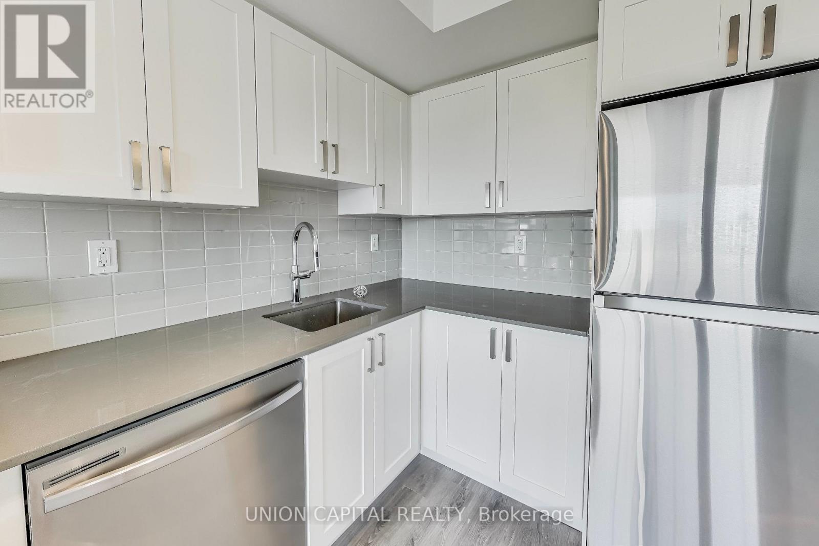 415 - 1435 Celebration Drive, Pickering, Ontario  L1W 0C4 - Photo 14 - E13683546