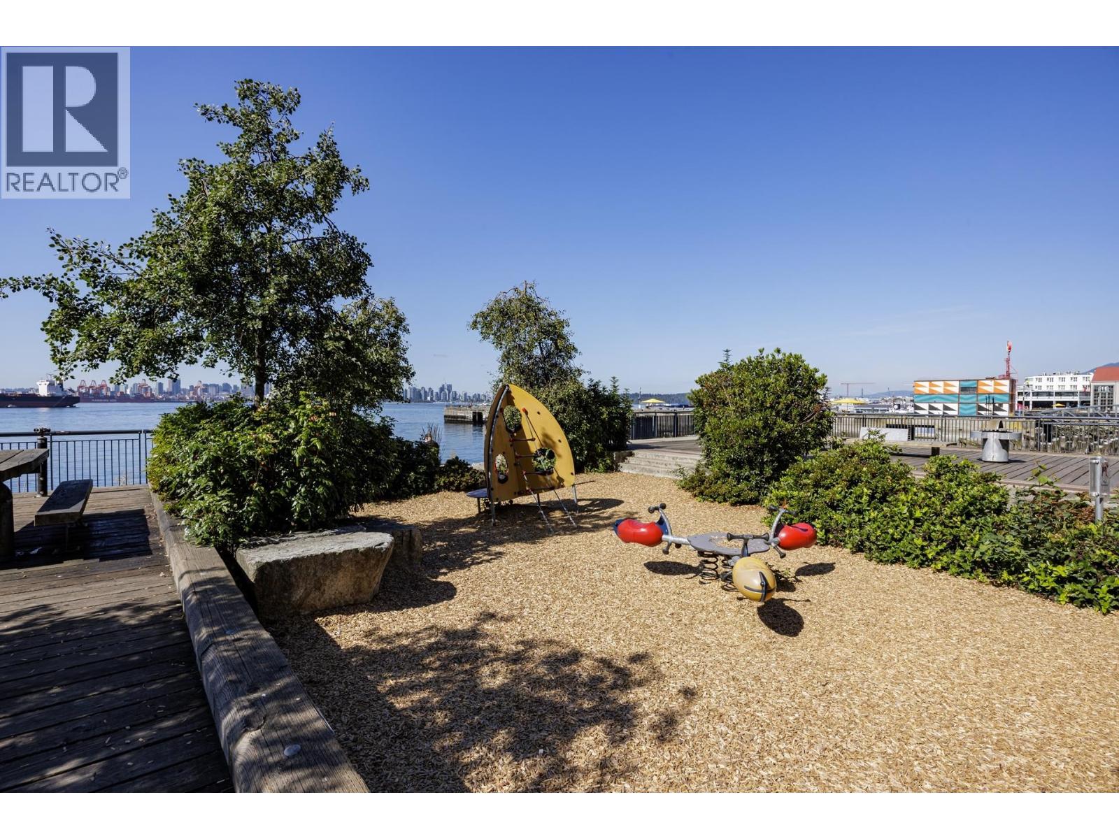 303 199 Victory Ship Way, North Vancouver, British Columbia  V7L 0E2 - Photo 27 - R3156232