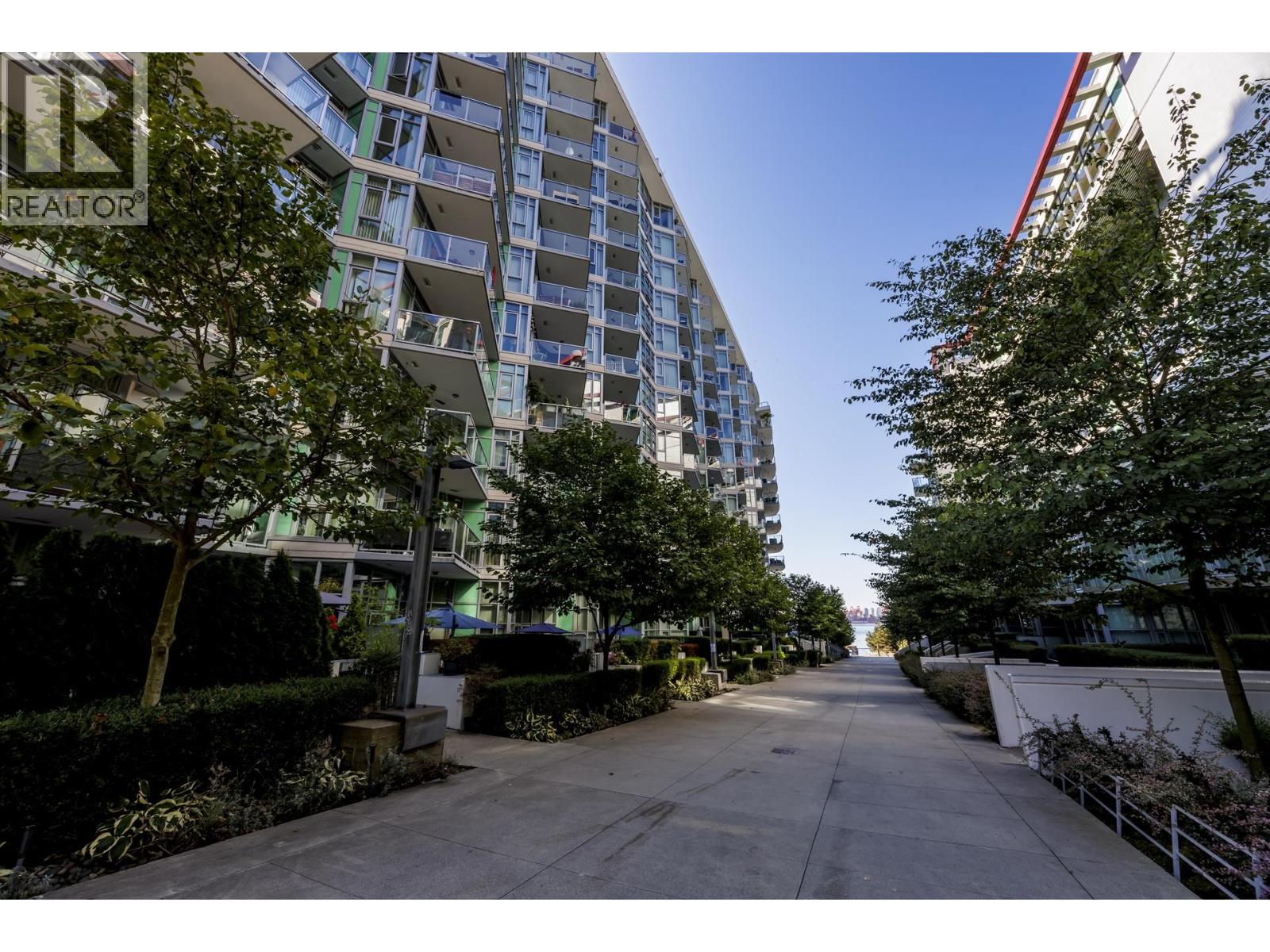 303 199 Victory Ship Way, North Vancouver, British Columbia  V7L 0E2 - Photo 4 - R3156232
