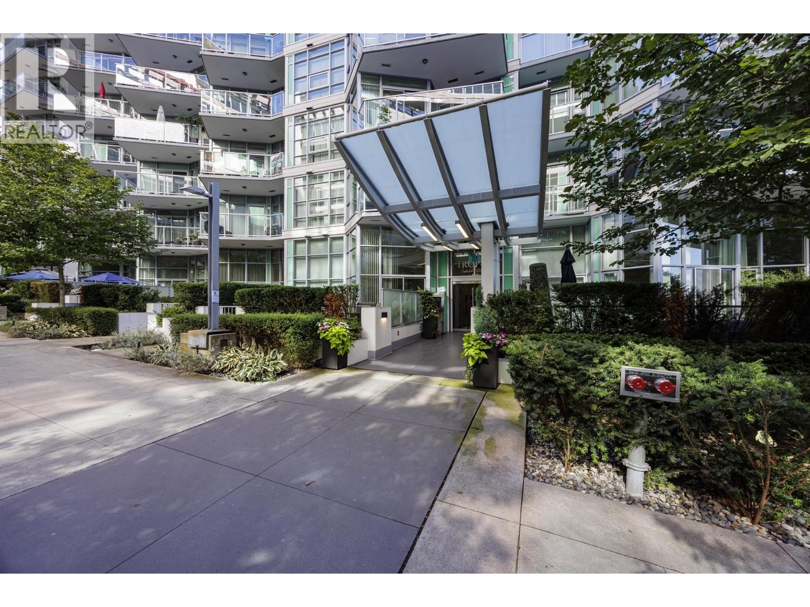 303 199 Victory Ship Way, North Vancouver, British Columbia  V7L 0E2 - Photo 5 - R3156232