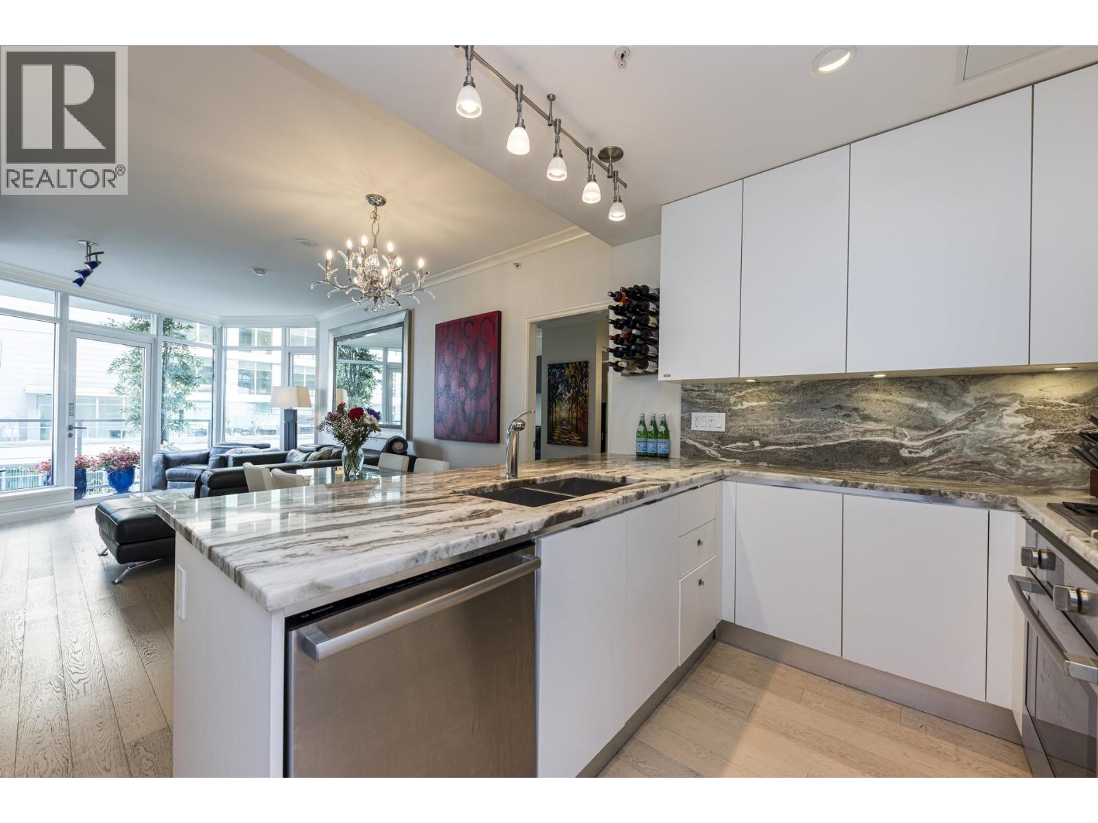 303 199 Victory Ship Way, North Vancouver, British Columbia  V7L 0E2 - Photo 12 - R3156232