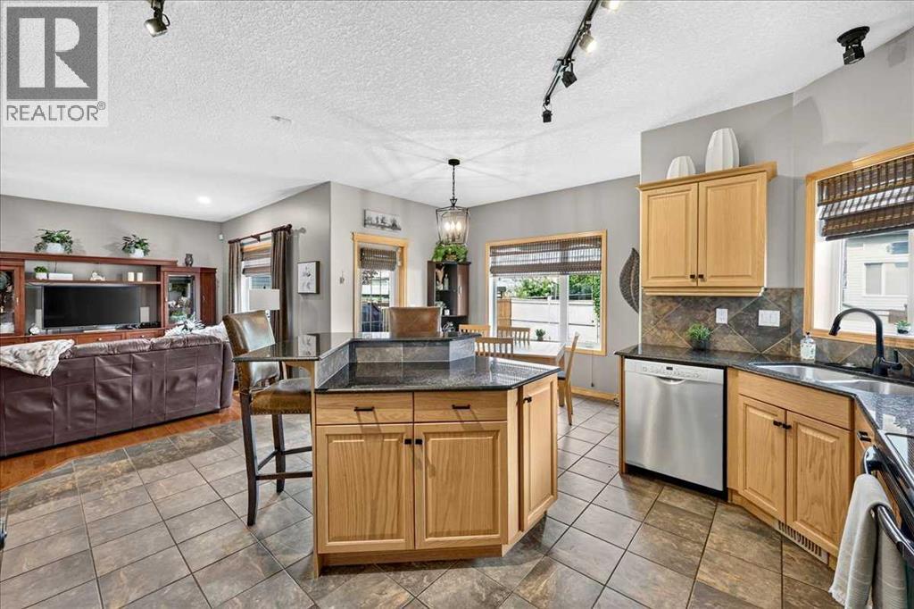 1418 Kings Heights Boulevard Se, Airdrie, Alberta  T4A 0A1 - Photo 14 - A2331682