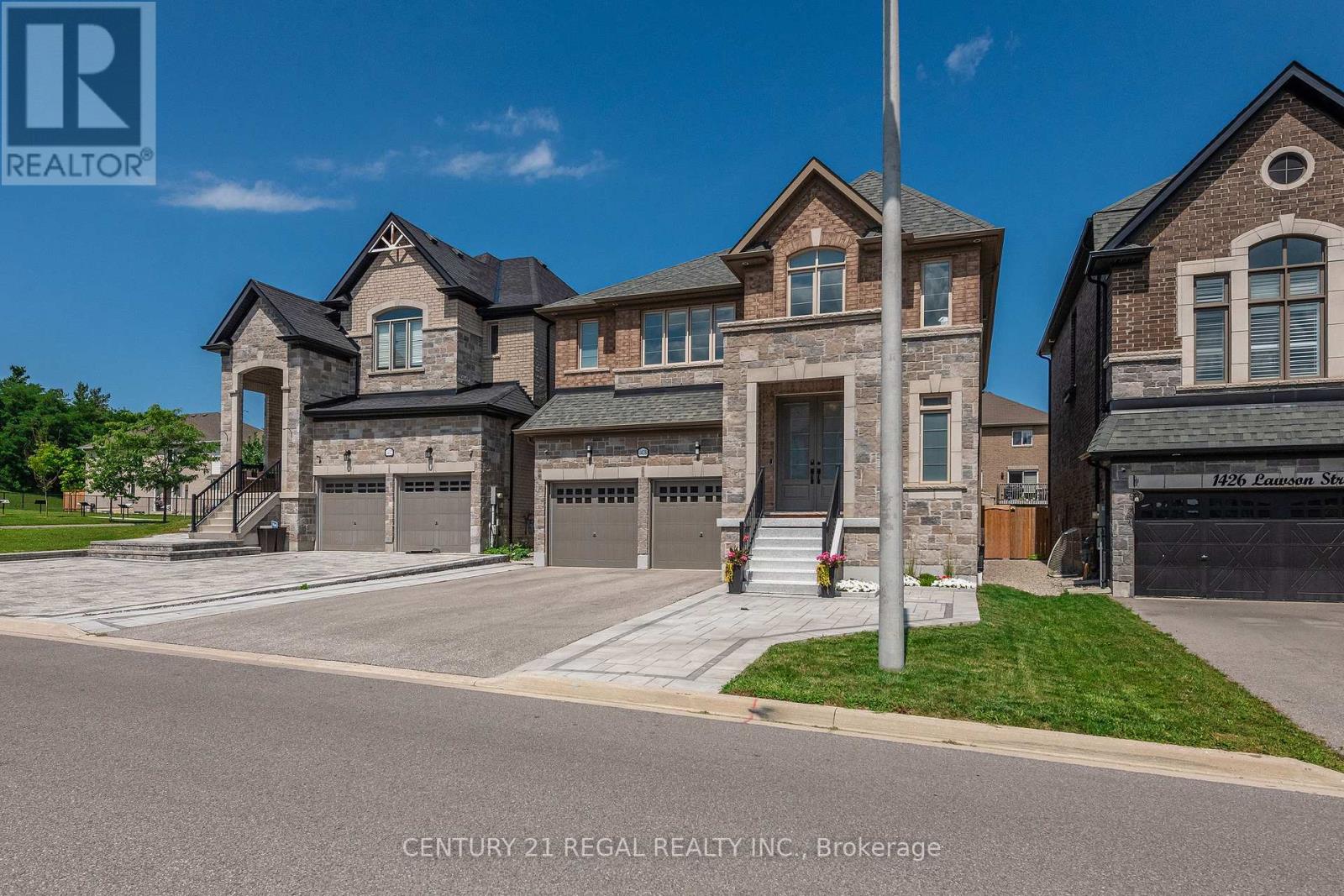 1428 Lawson Street, Innisfil, Ontario  L9S 0N7 - Photo 2 - N13683486