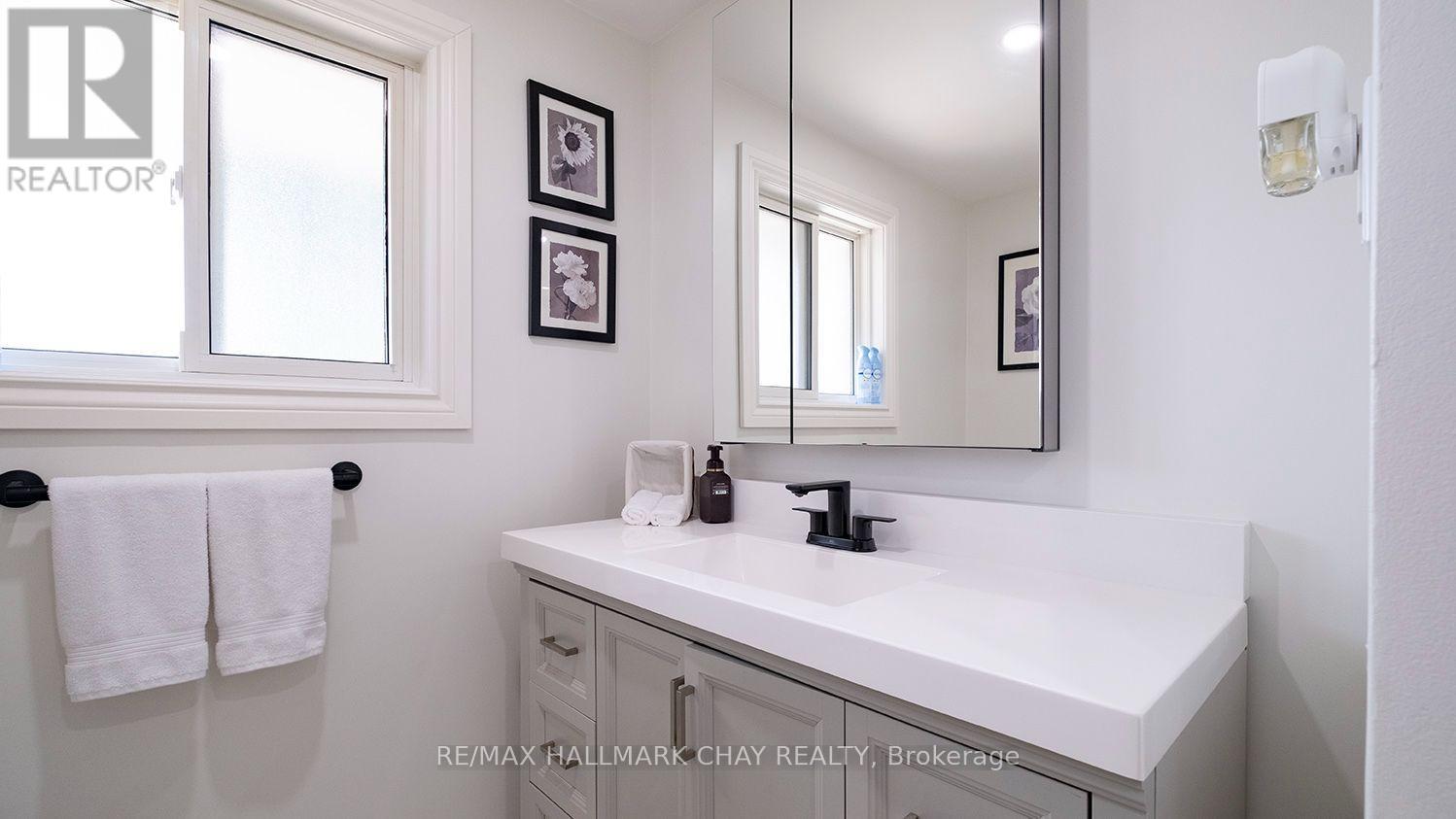 29 Lee Avenue, Essa (Angus), Ontario  L0M 1B0 - Photo 19 - N13683490
