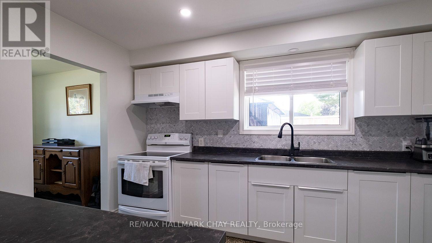 29 Lee Avenue, Essa (Angus), Ontario  L0M 1B0 - Photo 7 - N13683490