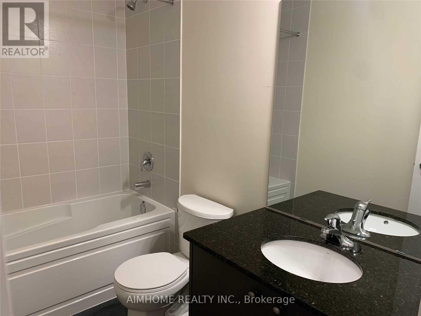 17 - 1 Bond Crescent, Richmond Hill, Ontario  L4E 3K2 - Photo 12 - N13683558