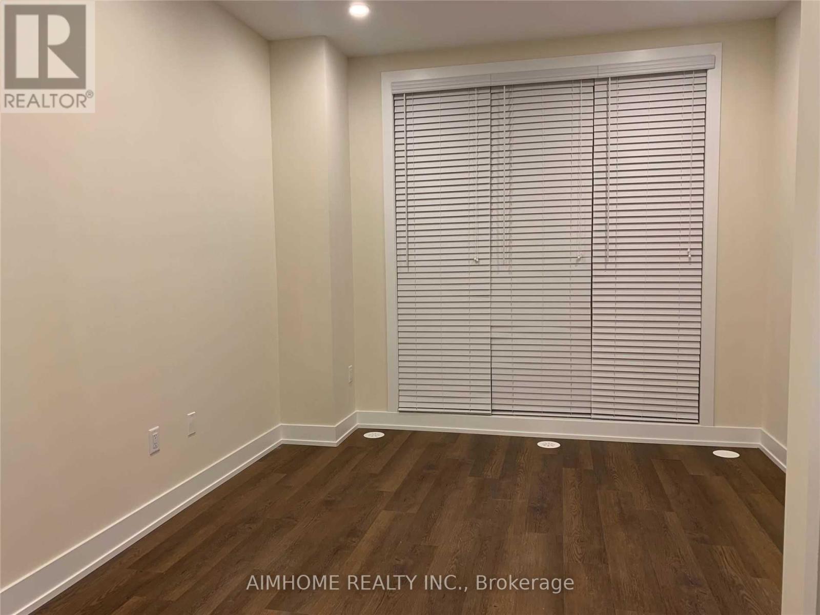 17 - 1 Bond Crescent, Richmond Hill, Ontario  L4E 3K2 - Photo 7 - N13683558