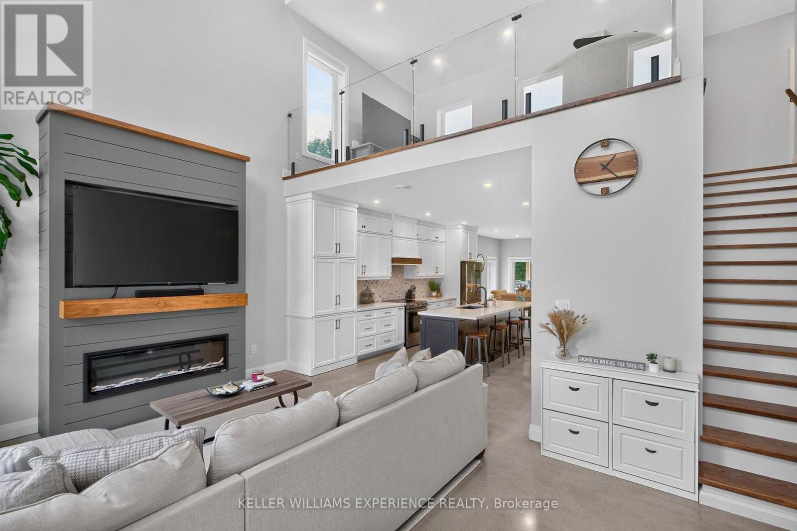 3134 Goldstein Road, Severn (West Shore), Ontario  L0K 2B0 - Photo 8 - S13683524