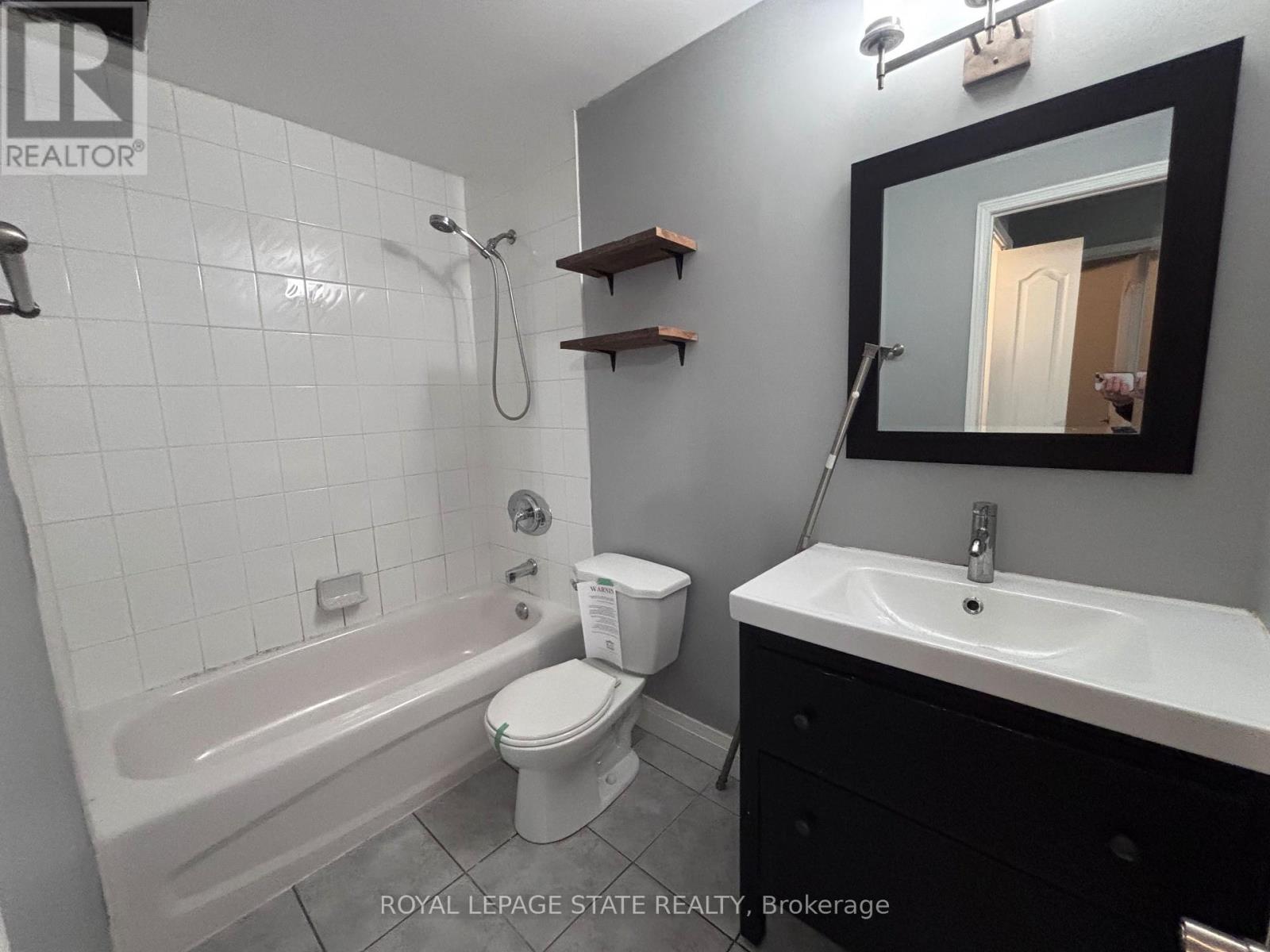 17 - 615 Shoreline Drive, Mississauga, Ontario  L5B 4K4 - Photo 9 - W13683450