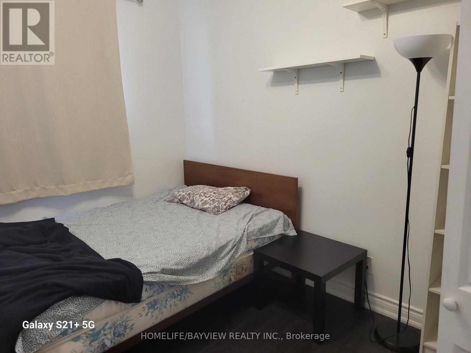 68 Broadoaks(Main Floor Only) Drive, Toronto, Ontario  M3J 1E4 - Photo 13 - W13683498
