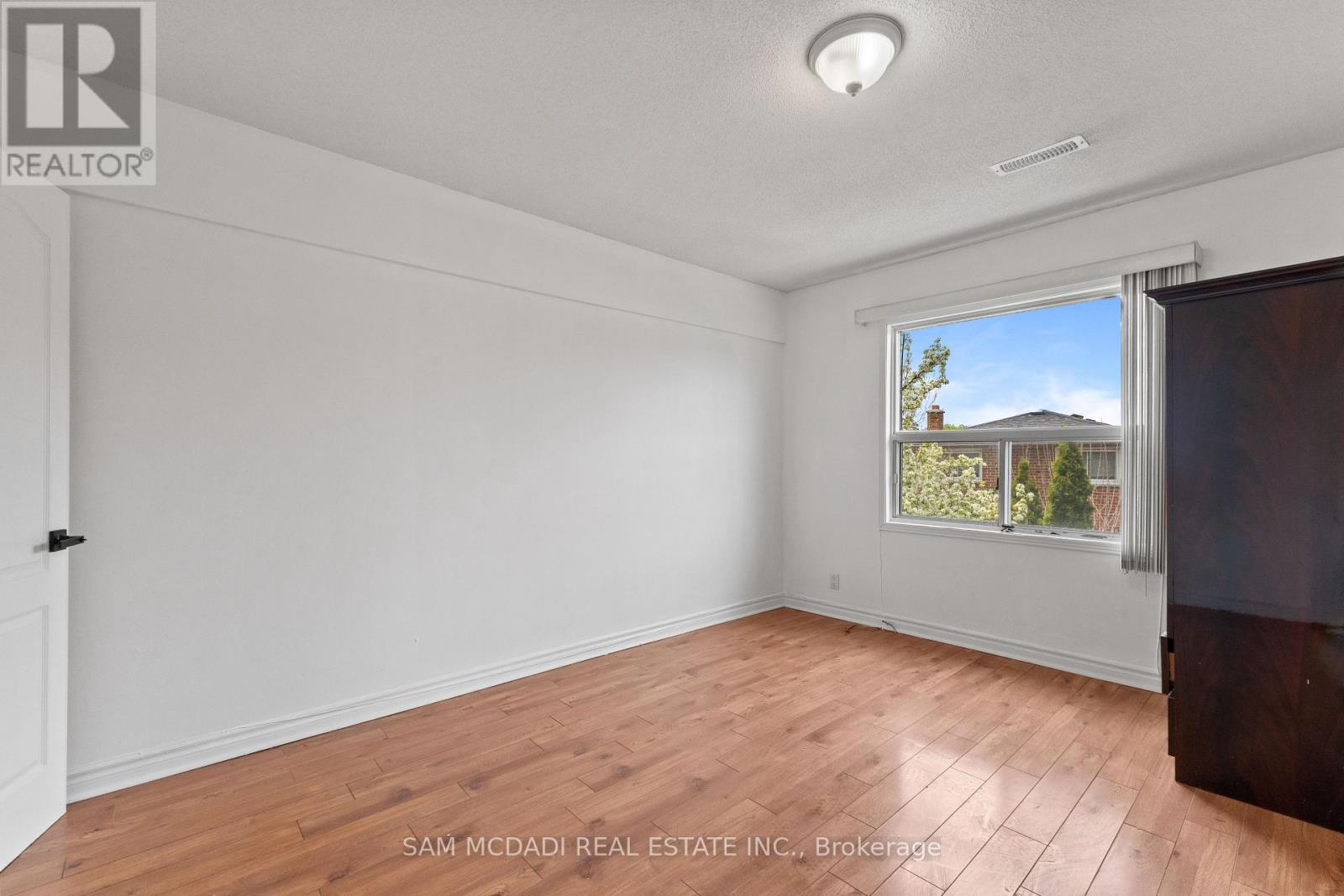 3 - 2922 Islington Avenue, Toronto, Ontario  M9L 2K4 - Photo 10 - W13683512