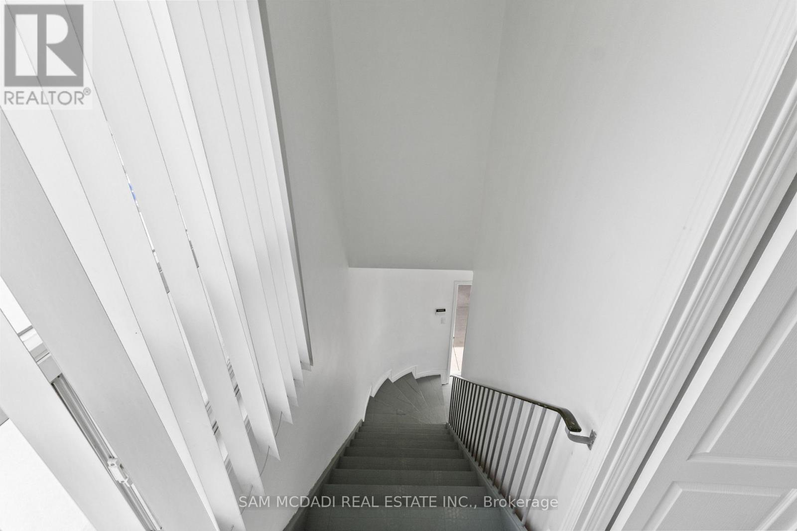 3 - 2922 Islington Avenue, Toronto, Ontario  M9L 2K4 - Photo 18 - W13683512