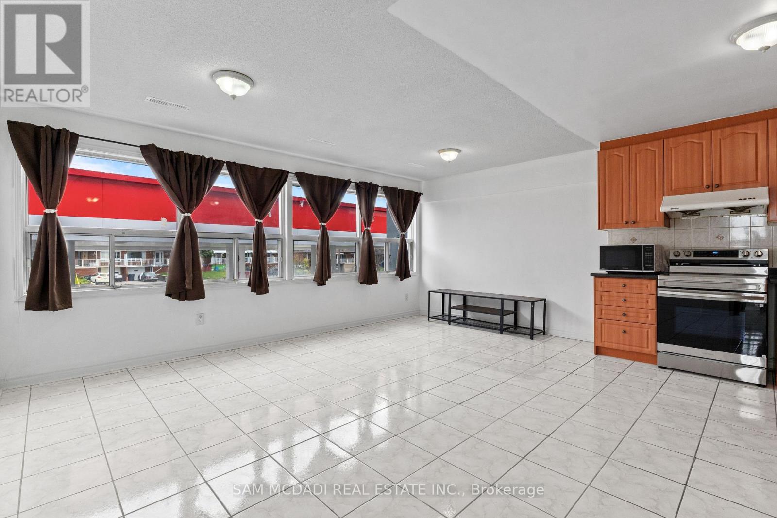3 - 2922 Islington Avenue, Toronto, Ontario  M9L 2K4 - Photo 4 - W13683512