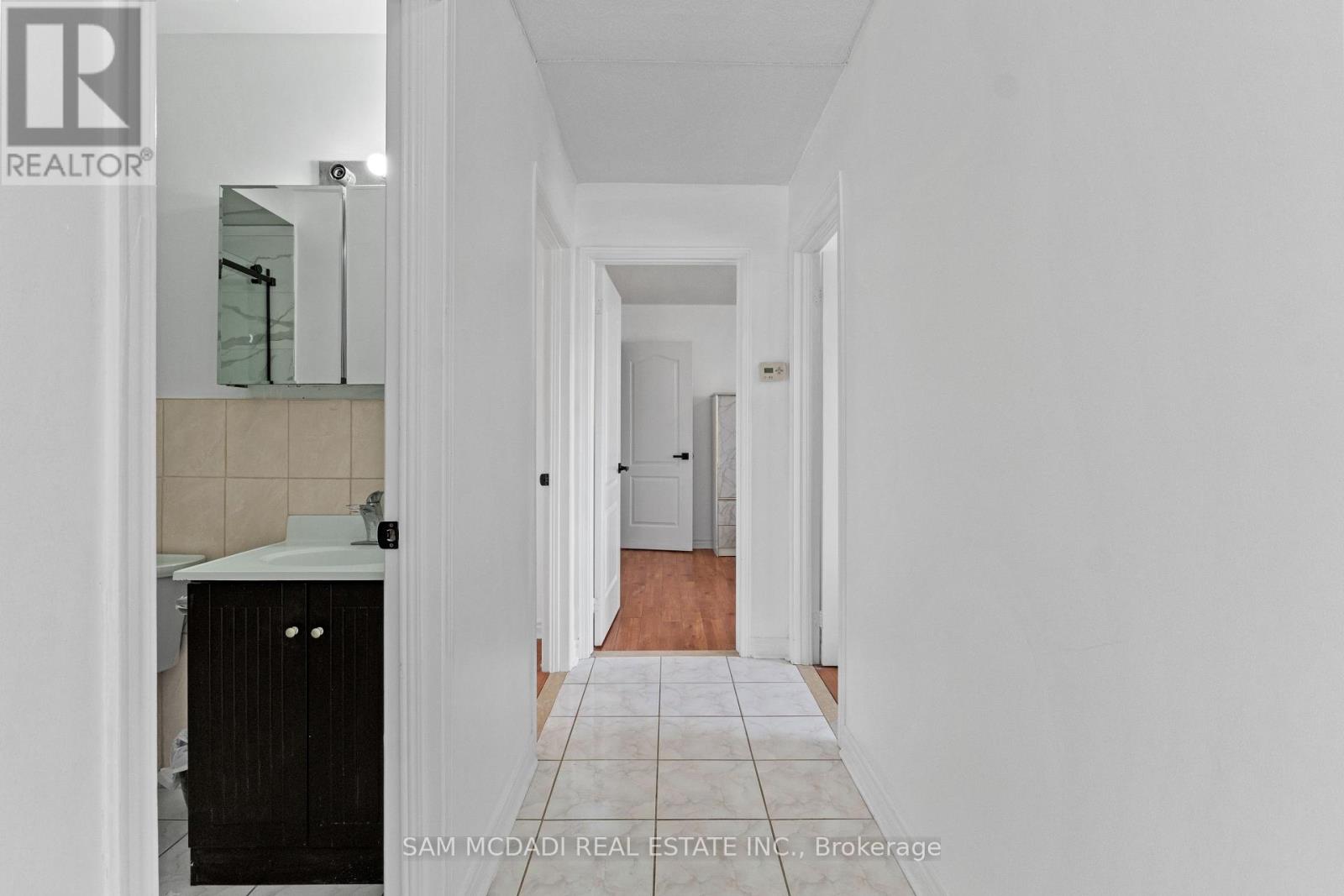 3 - 2922 Islington Avenue, Toronto, Ontario  M9L 2K4 - Photo 7 - W13683512