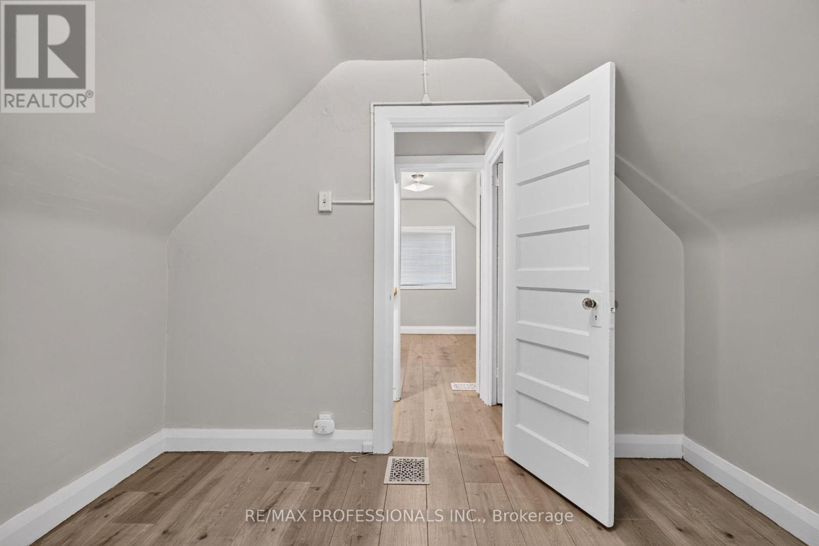 262 Melrose Street, Toronto, Ontario  M8Z 1G6 - Photo 26 - W13670212