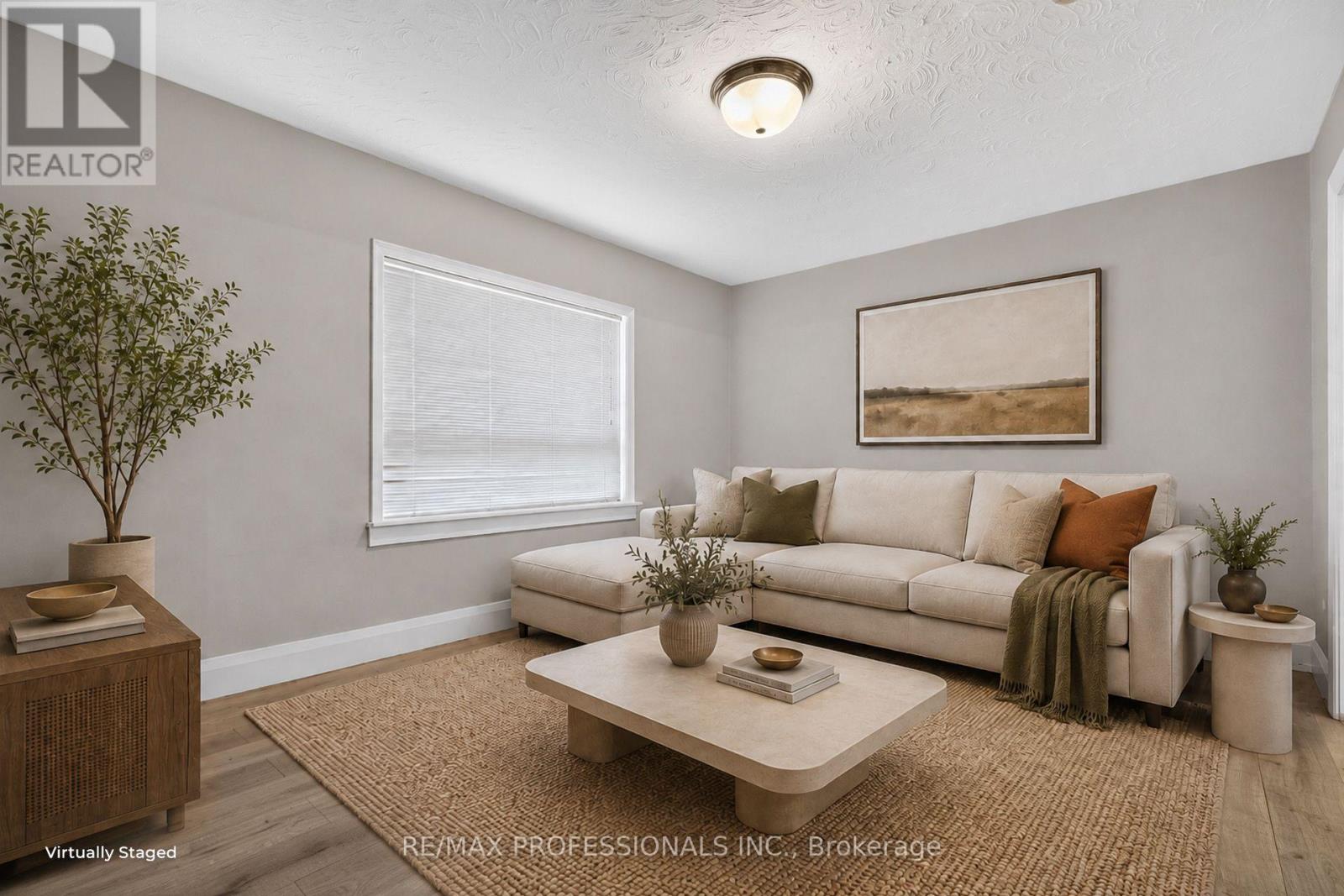 262 Melrose Street, Toronto, Ontario  M8Z 1G6 - Photo 5 - W13670212