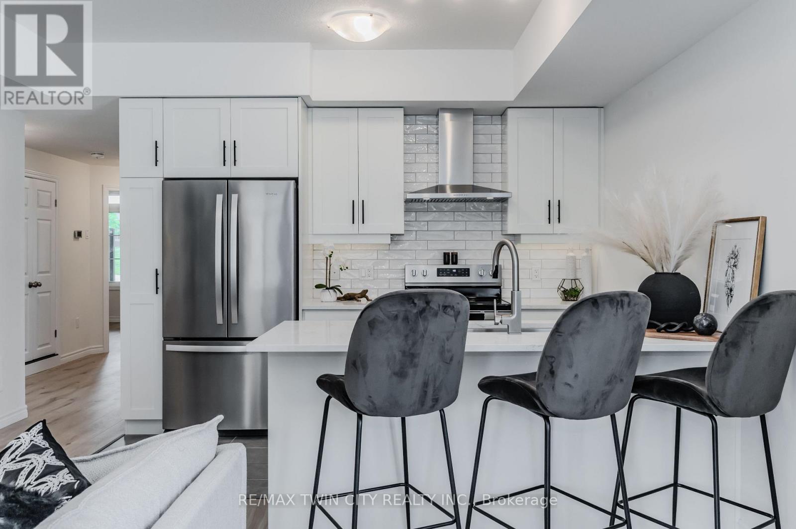 39 Lomond Lane, Kitchener, Ontario N2R 0T6 - Photo 15 - X13683468