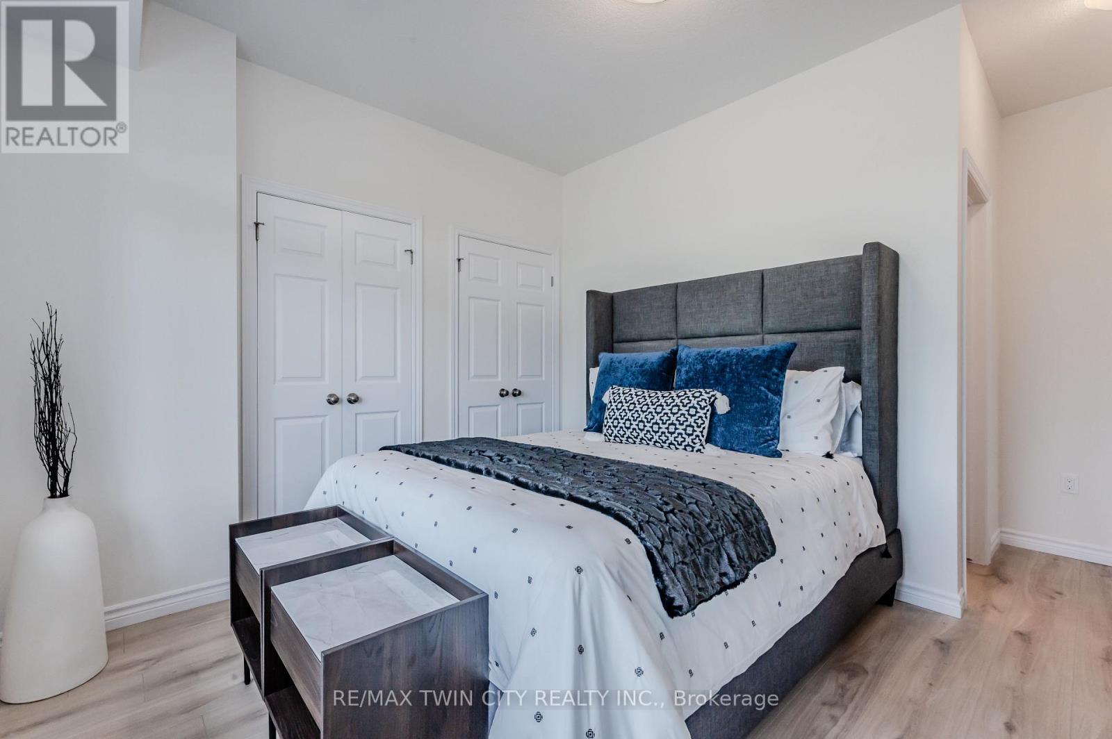 39 Lomond Lane, Kitchener, Ontario N2R 0T6 - Photo 21 - X13683468