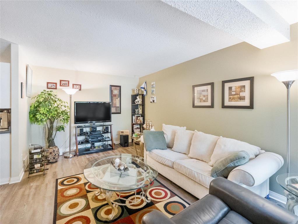 101 18 Consulate Road, Winnipeg, Manitoba  R2V 3L2 - Photo 8 - 202620386
