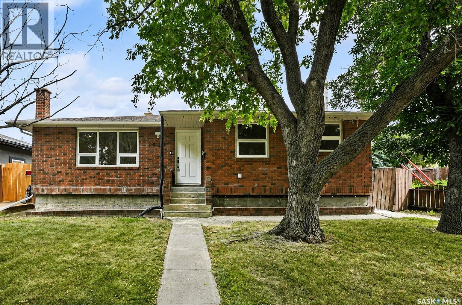 1431 Southam Street, Regina, Saskatchewan  S4T 6X6 - Photo 1 - SK045511