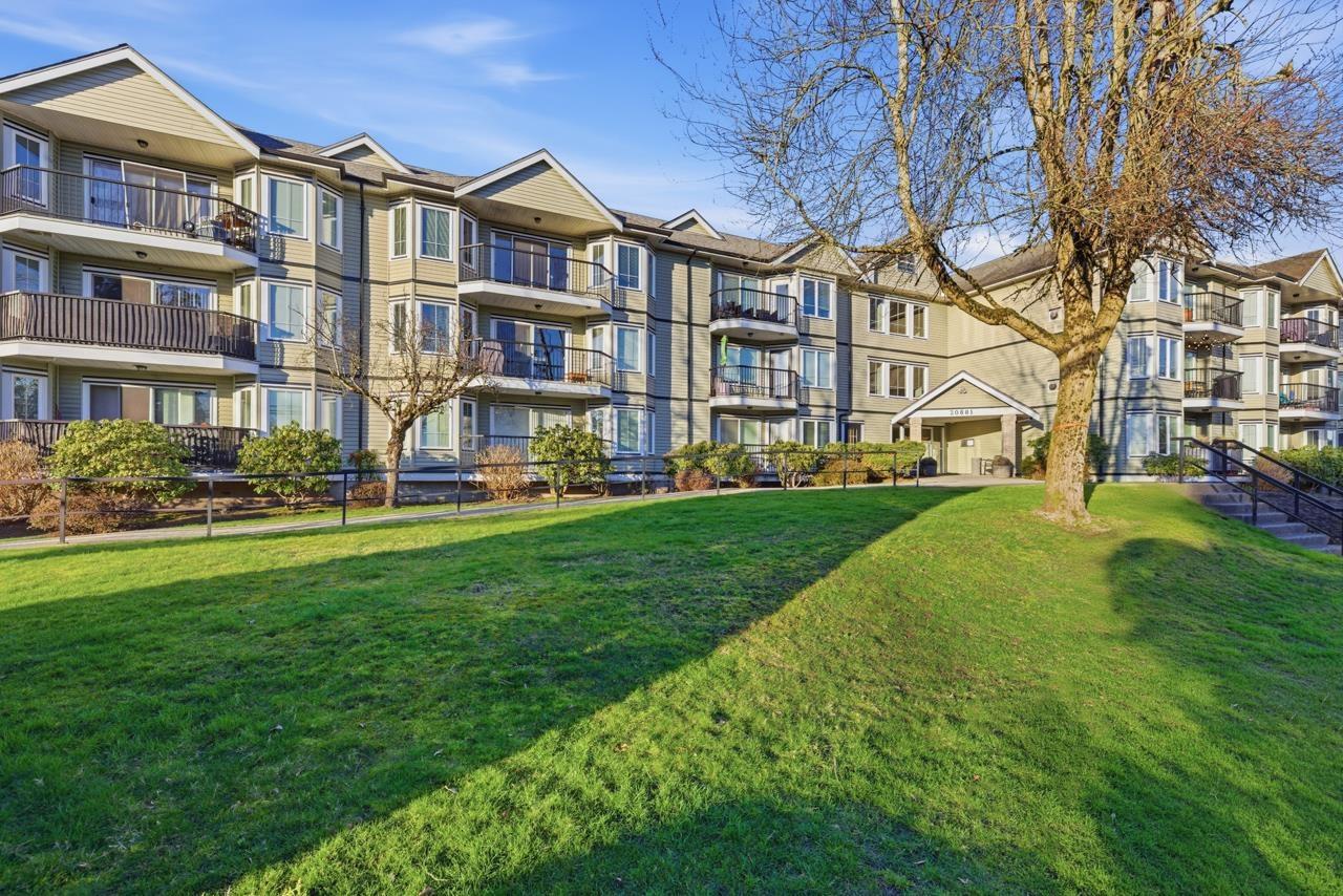 102 20881 56 AVENUE, Langley, British Columbia