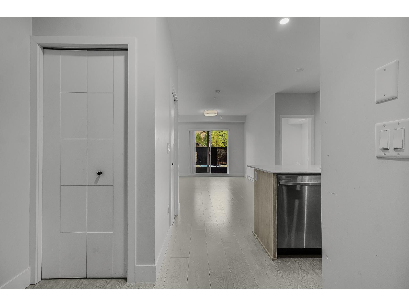 110 5486 199a Street, Langley, British Columbia  V3A 0N6 - Photo 2 - R3156218