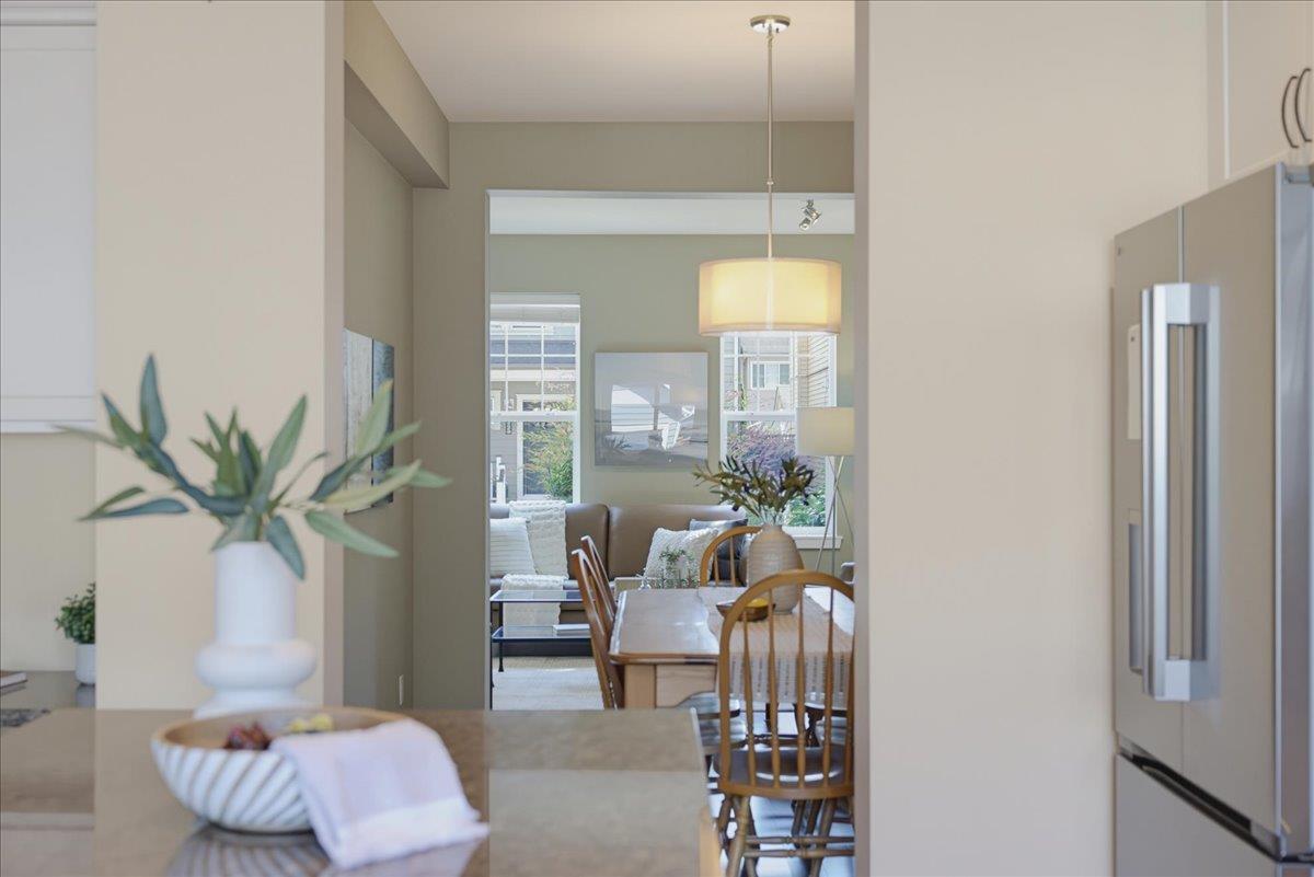 321 172a Street, Surrey, British Columbia  V3Z 9P7 - Photo 7 - R3156208