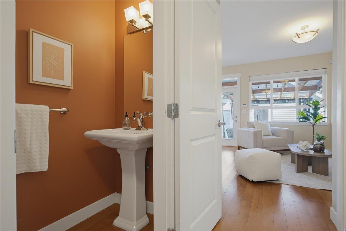 321 172a Street, Surrey, British Columbia  V3Z 9P7 - Photo 11 - R3156208