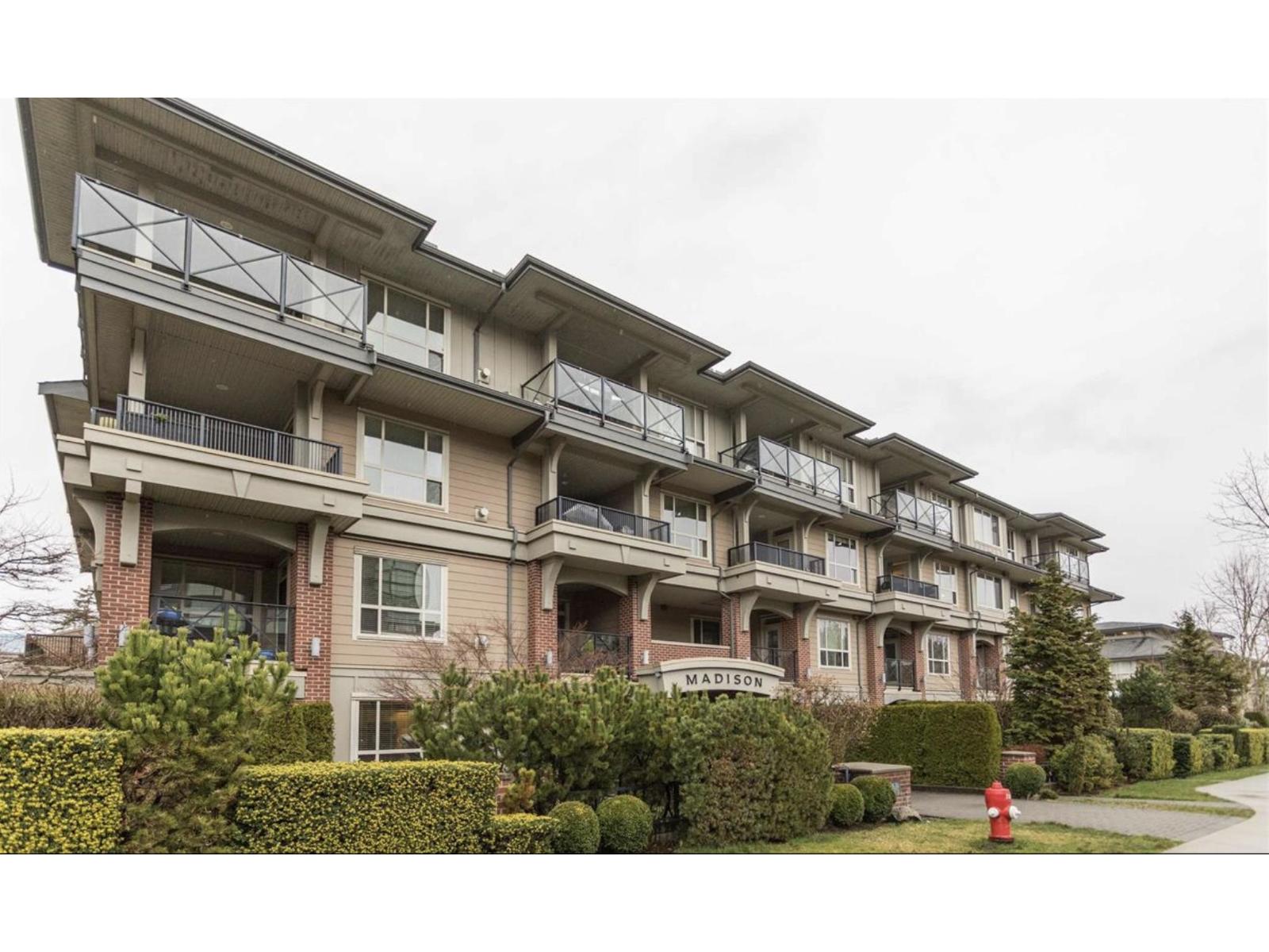 201 15357 17A AVENUE, Surrey, British Columbia