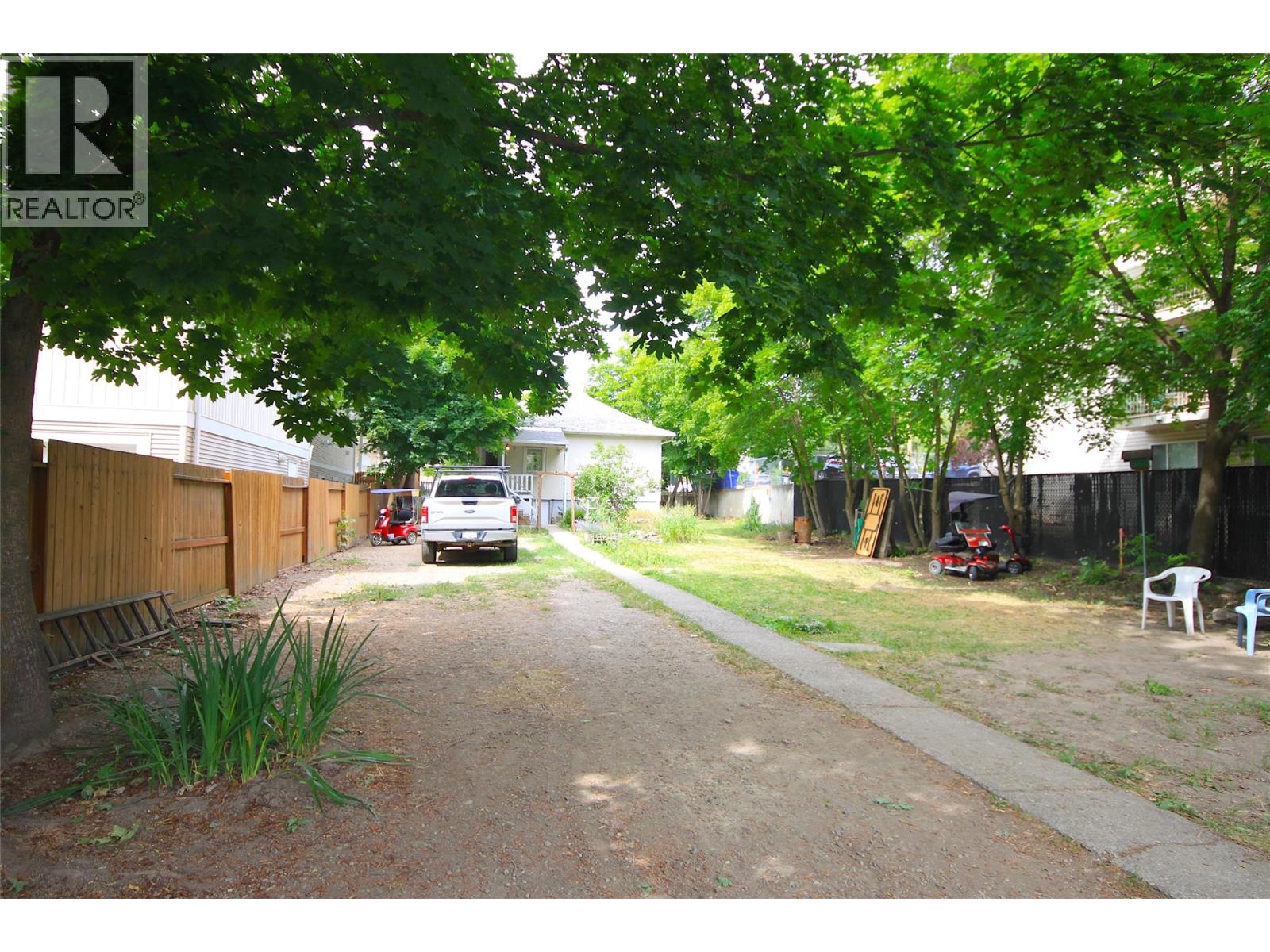 3802 32 Avenue, Vernon, British Columbia  V1T 2N3 - Photo 5 - 10393527