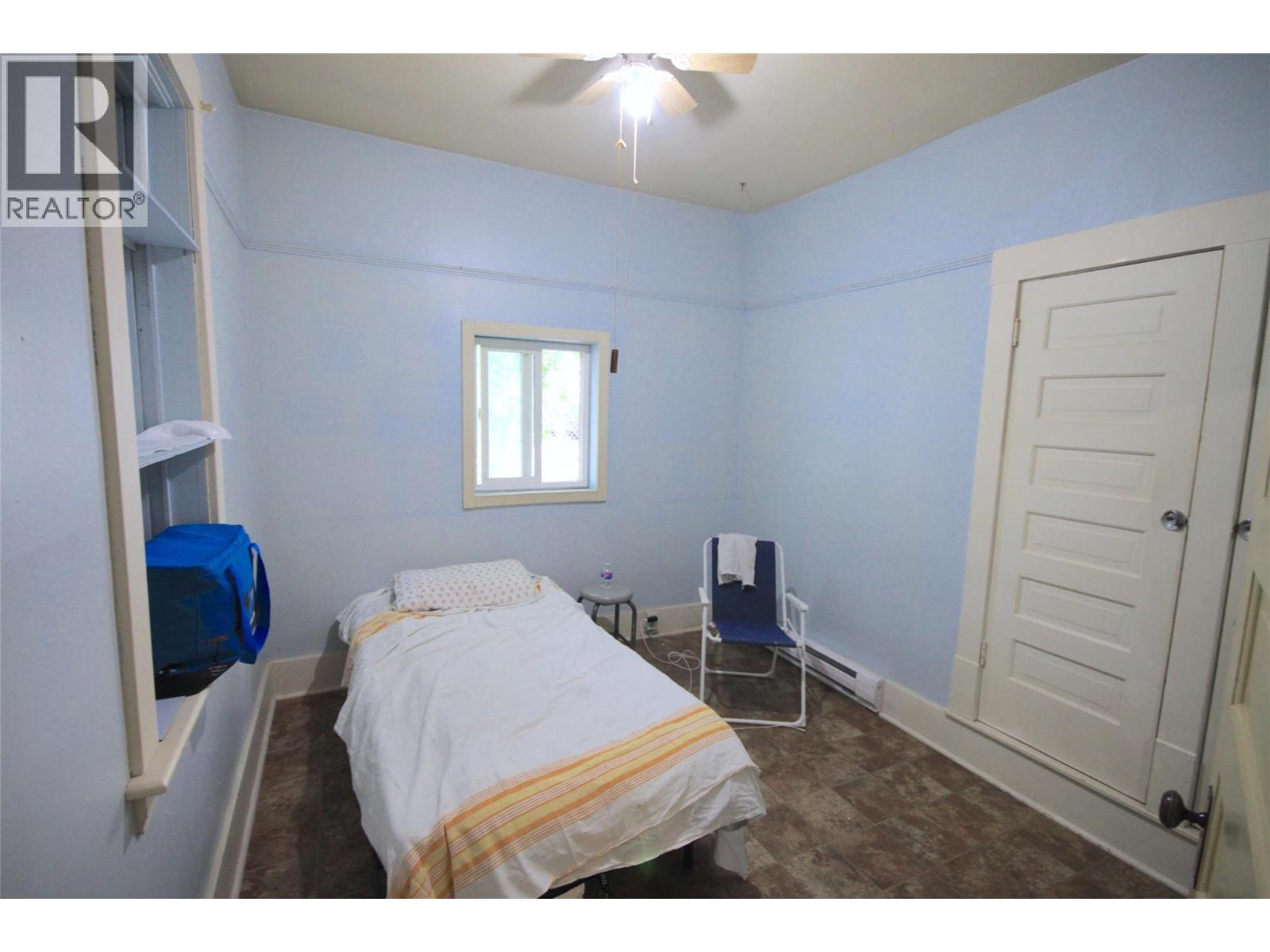 3802 32 Avenue, Vernon, British Columbia  V1T 2N3 - Photo 9 - 10393527