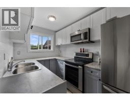 3135 Walnut Street Unit# 5, Kelowna, British Columbia  V1W 3T6 - Photo 3 - 10396084