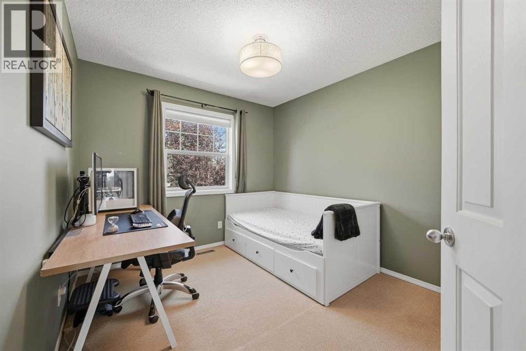 119 Bridlewood Common SW, Calgary, Alberta  T2Y 3R8 - Photo 27 - A2333559