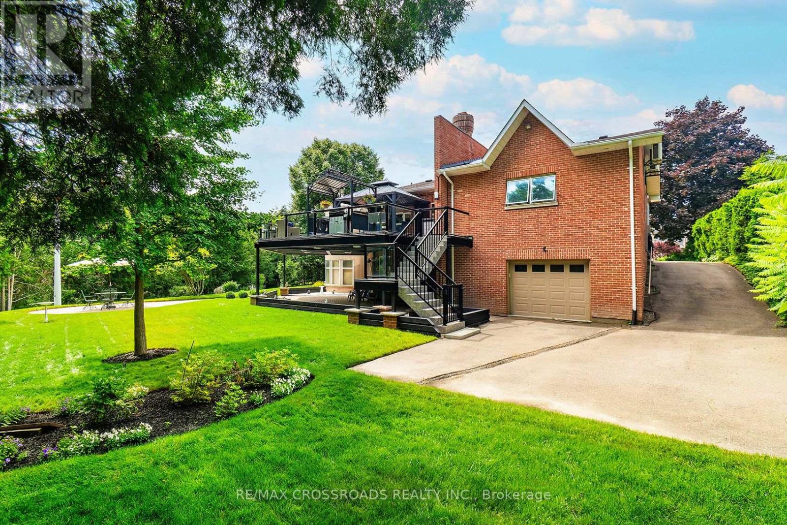 127 Taylorwood Court, Oshawa, Ontario  L1G 7V7 - Photo 45 - E13683284