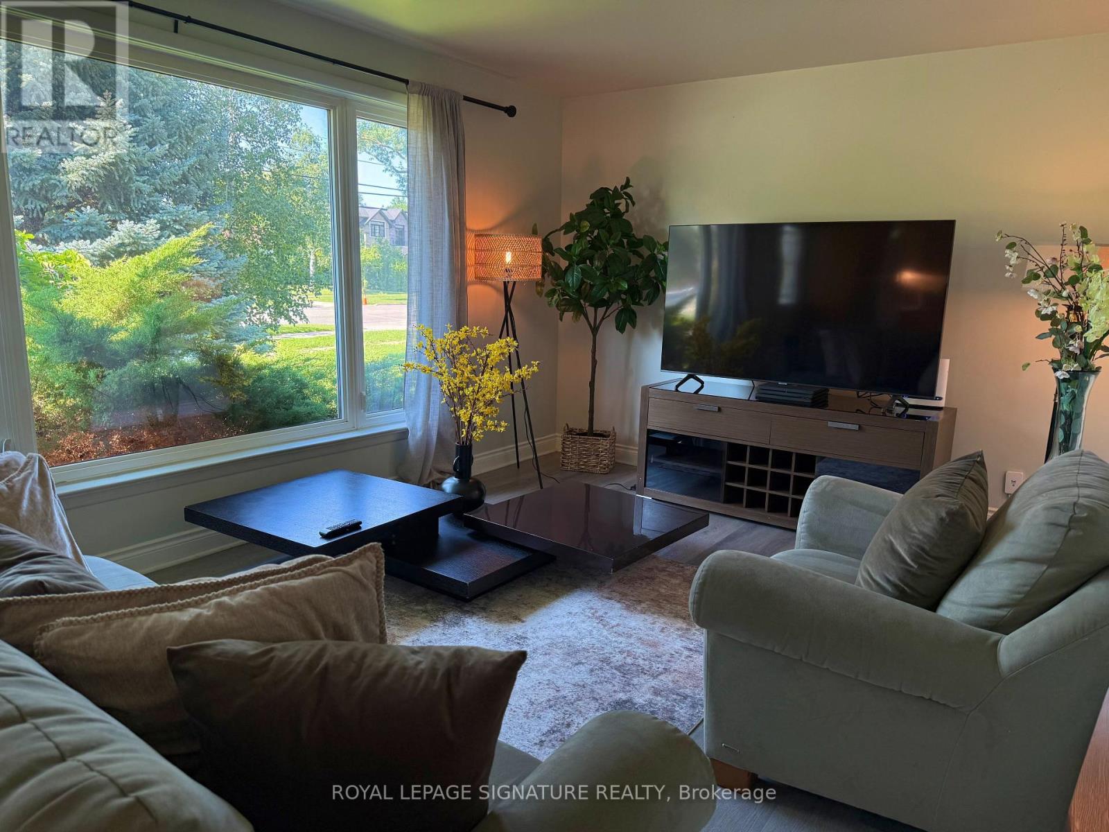 1350 Rebecca Street, Oakville, Ontario  L6L 1Z4 - Photo 10 - W13671254