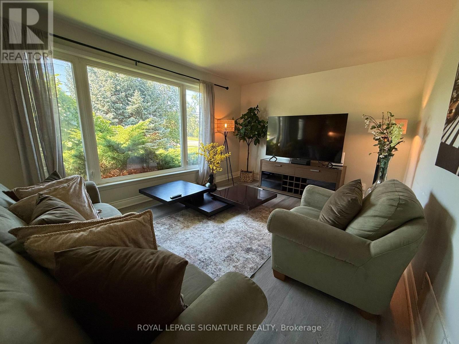 1350 Rebecca Street, Oakville, Ontario  L6L 1Z4 - Photo 11 - W13671254