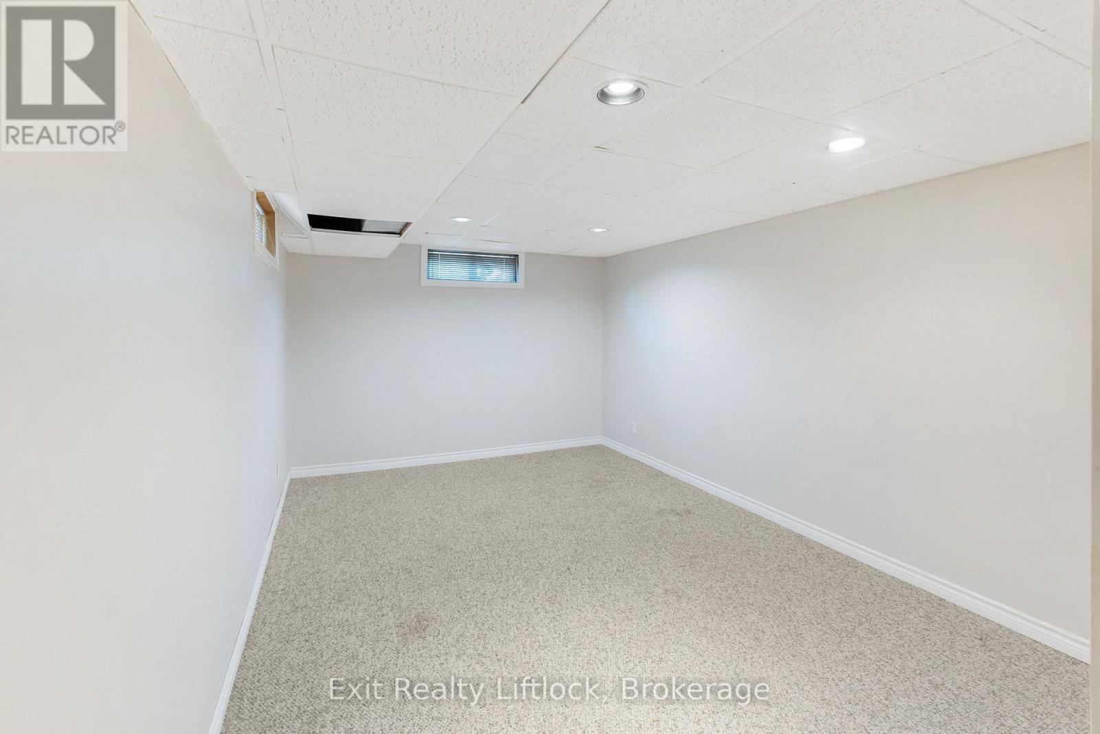 958 Smithside Court, Peterborough, Ontario  K9J 8E2 - Photo 40 - X13683686
