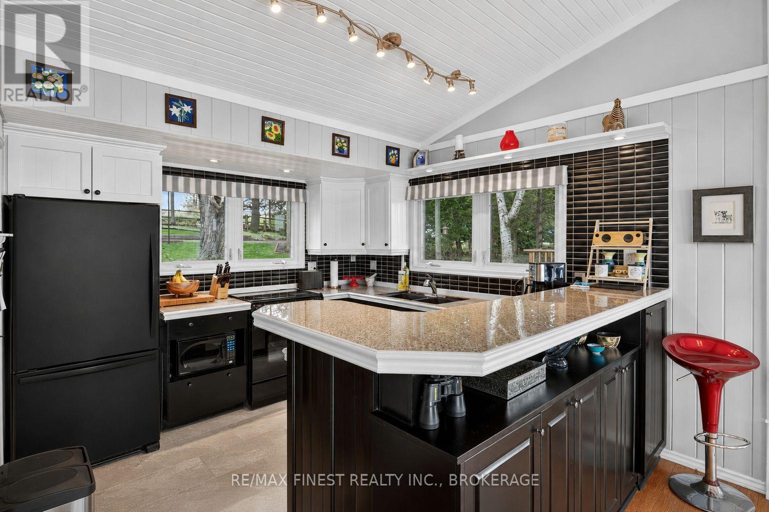 77 Hickory Lane, Greater Napanee, Ontario K7R 3K8 - Photo 6 - X13683750