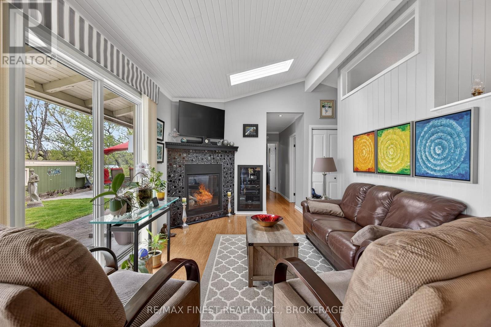 77 Hickory Lane, Greater Napanee, Ontario K7R 3K8 - Photo 8 - X13683750