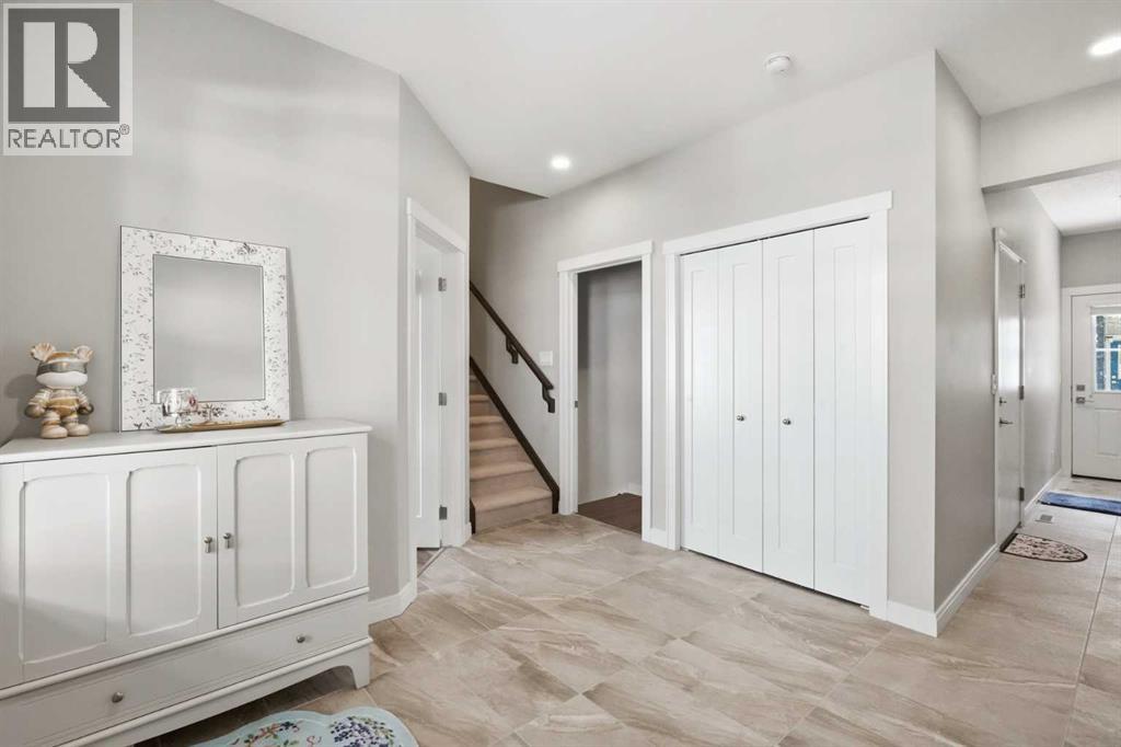 312 Wentworth Row Sw, Calgary, Alberta  T3H 1W7 - Photo 5 - A2329970