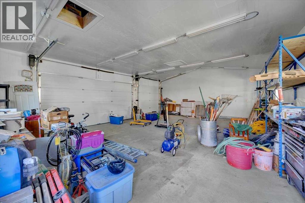 6131 33 Avenue NW, Calgary, Alberta  T3B 1K6 - Photo 15 - A2335762
