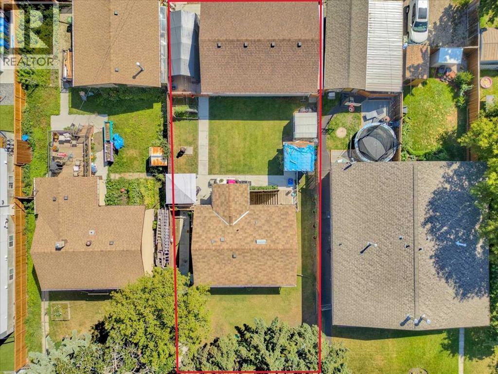 6131 33 Avenue NW, Calgary, Alberta  T3B 1K6 - Photo 3 - A2335762