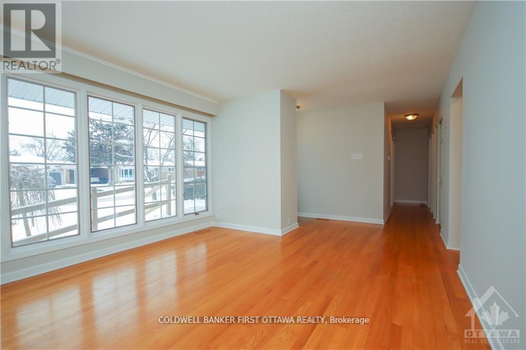 74 Hilliard Avenue, Ottawa, Ontario K2E 6C1 - Photo 7 - X13683614