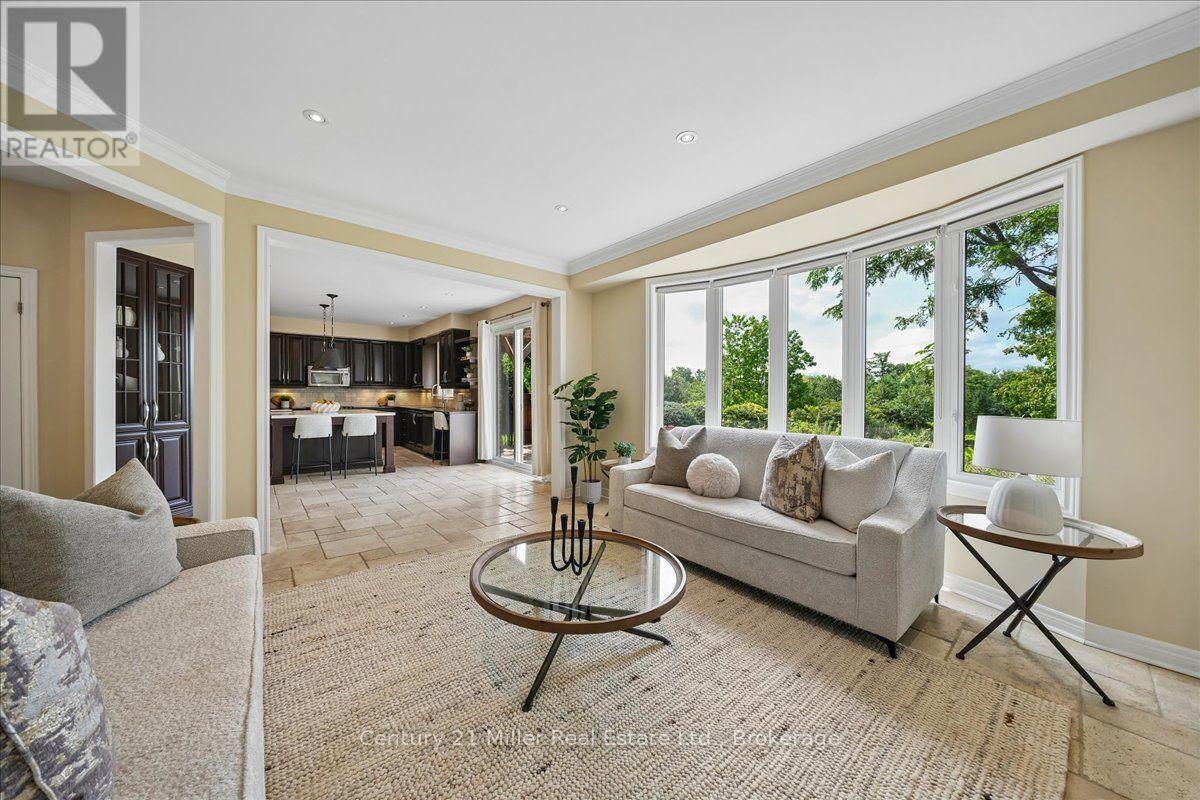 2350 Valleyridge Drive, Oakville, Ontario  L6M 5C1 - Photo 10 - W13683646
