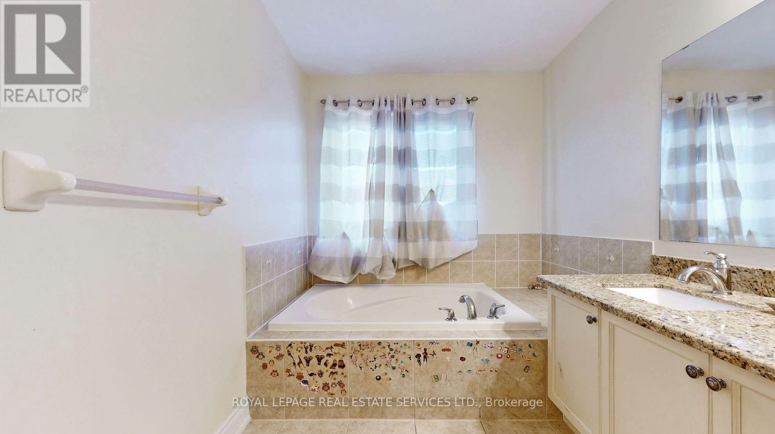 45 Mapleton Mills Drive S, King (Schomberg), Ontario  L0G 1T0 - Photo 22 - N13683148